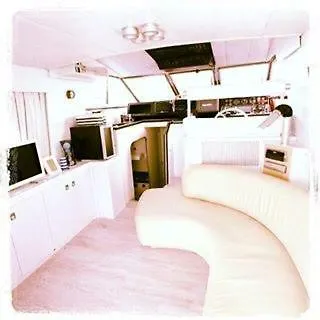 Botel Yacht